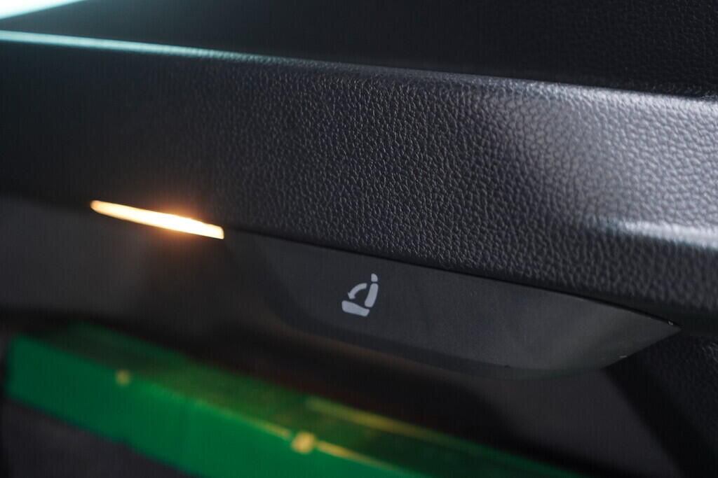 OV190V10400_37.webp_KAROQ Selection 1.5 TSI 110 kW automat, DPH