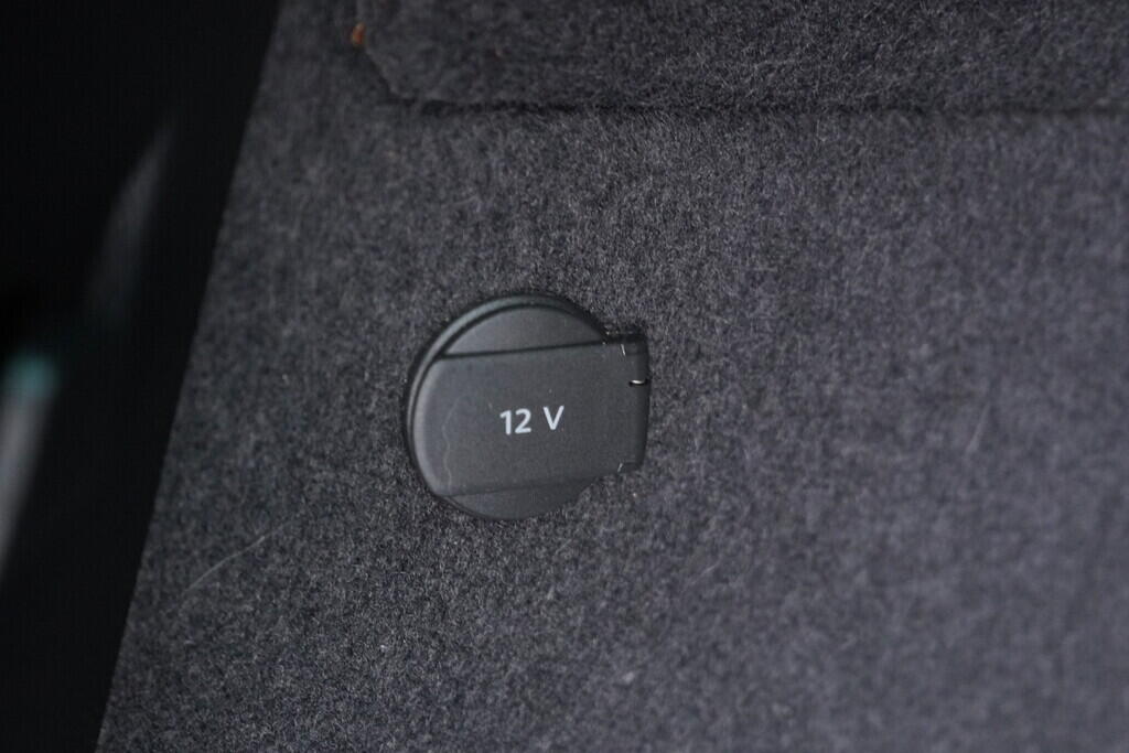 OV190V10400_38.webp_KAROQ Selection 1.5 TSI 110 kW automat, DPH