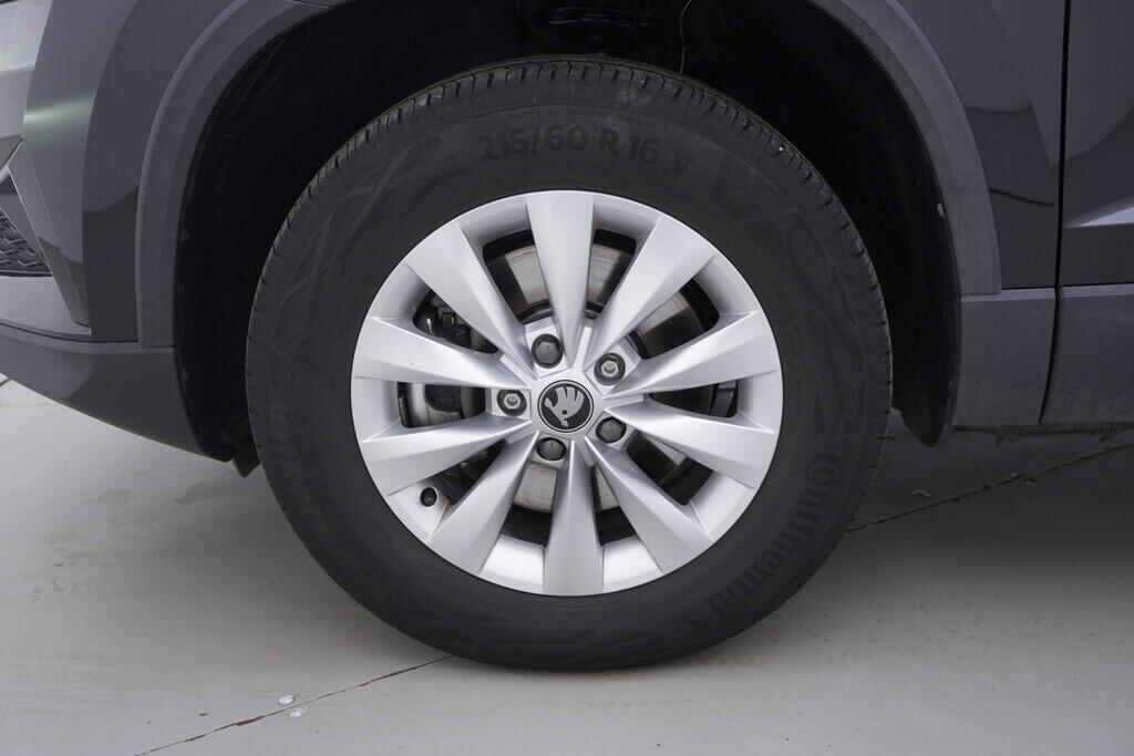 OV190V10400_41.webp_KAROQ Selection 1.5 TSI 110 kW automat, DPH