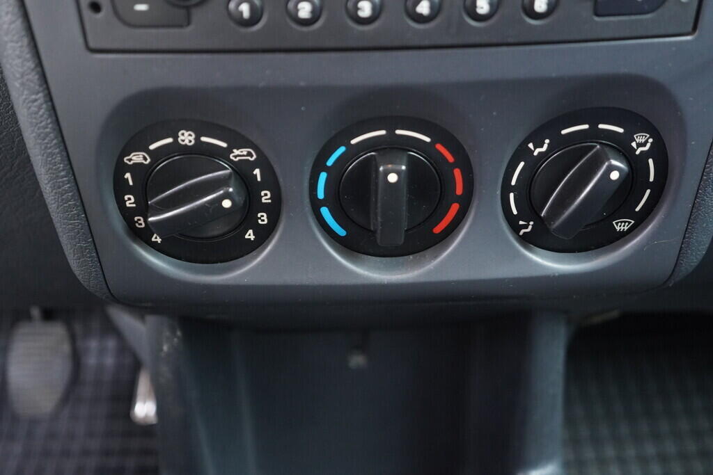 OV190V10403_28.webp_BERLINGO OSOBNÍ  1.6 16V 80 kW manuál