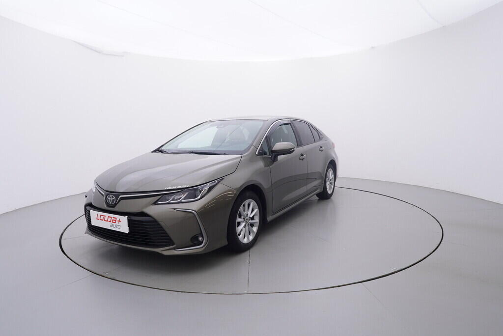 OV190V10404_10.webp_COROLLA  1.5 VVTi 92 kW manuál