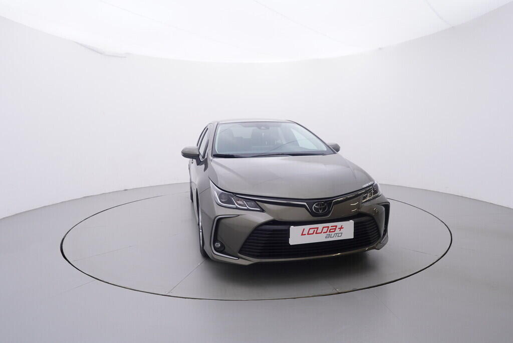 OV190V10404_17.webp_COROLLA  1.5 VVTi 92 kW manuál