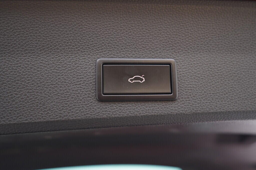 OV190V10405_39.webp_ATECA FR 1.5 TSI 110 kW manuál