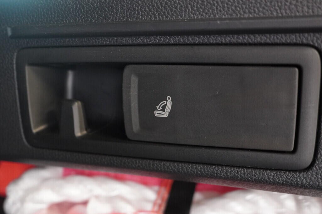 OV190V10405_41.webp_ATECA FR 1.5 TSI 110 kW manuál