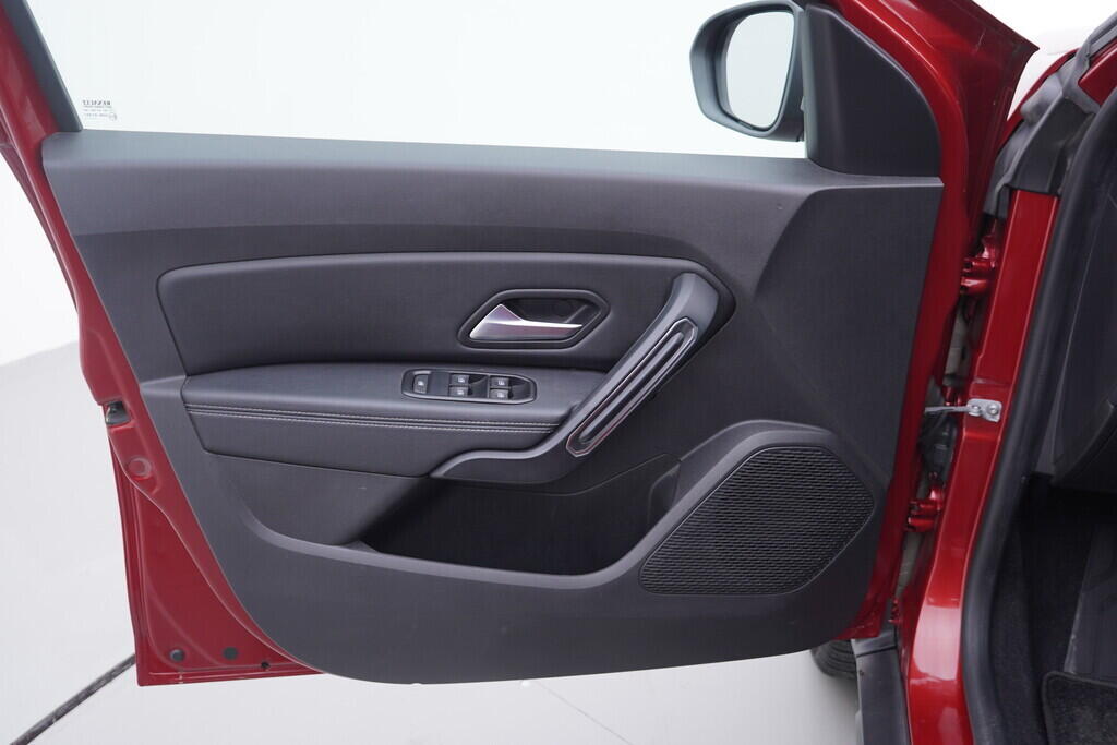 OV190V10406_19.webp_DUSTER  1.0 Tce 67 kW manuál