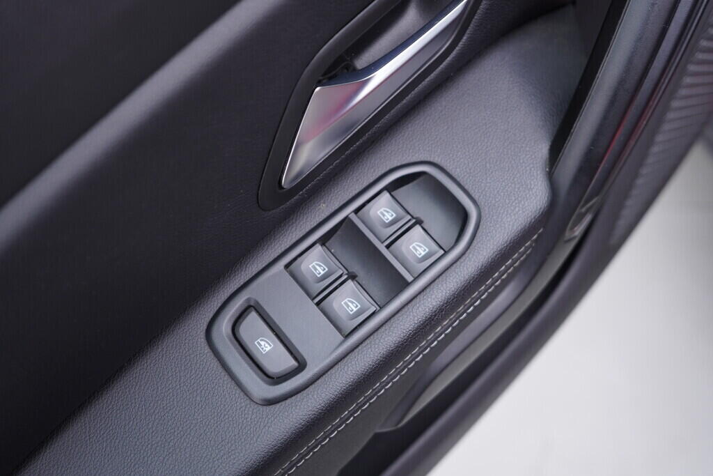 OV190V10406_20.webp_DUSTER  1.0 Tce 67 kW manuál