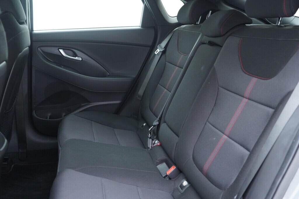 OV190V10407_36.webp_I30 N-Line 1.5  117 kW manuál