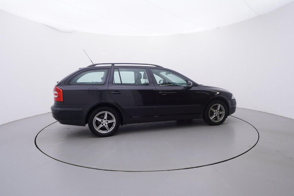 OV190V10408_15.webp_OCTAVIA Elegance 2.0 TDI 103 kW manuál