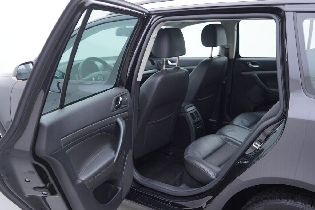 OV190V10408_31.webp_OCTAVIA Elegance 2.0 TDI 103 kW manuál