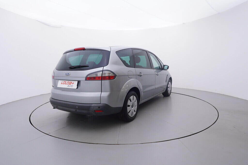 OV190V10411_14.webp_S-MAX Titanium 2.0  _ kW manuál