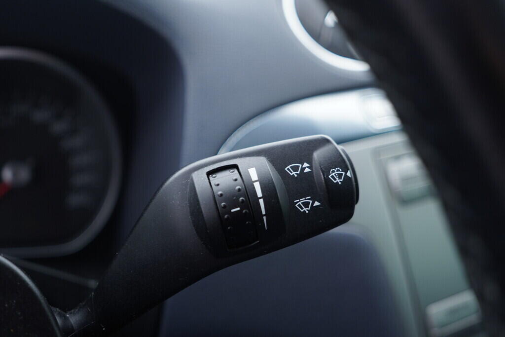 OV190V10411_24.webp_S-MAX Titanium 2.0  _ kW manuál