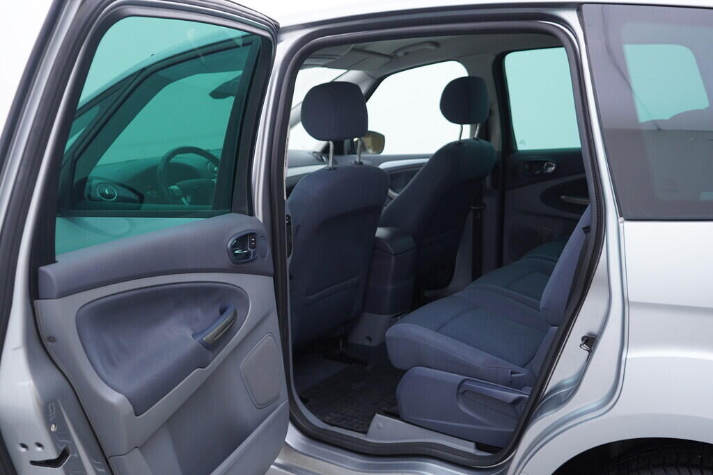 OV190V10411_30.webp_S-MAX Titanium 2.0  _ kW manuál