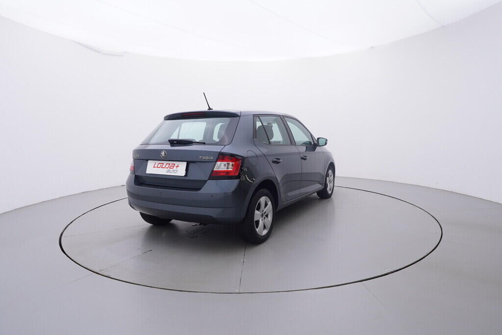 OV190V10412_14.webp_FABIA Style 1.0 TSI 70 kW manuál