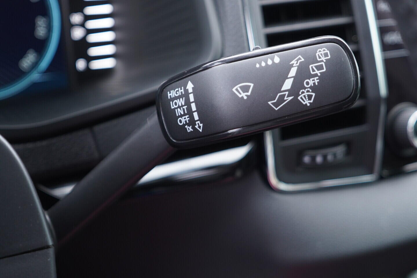 OV190V10415_26.webp_KAROQ Selection 1.5 TSI 110 kW automat, DPH