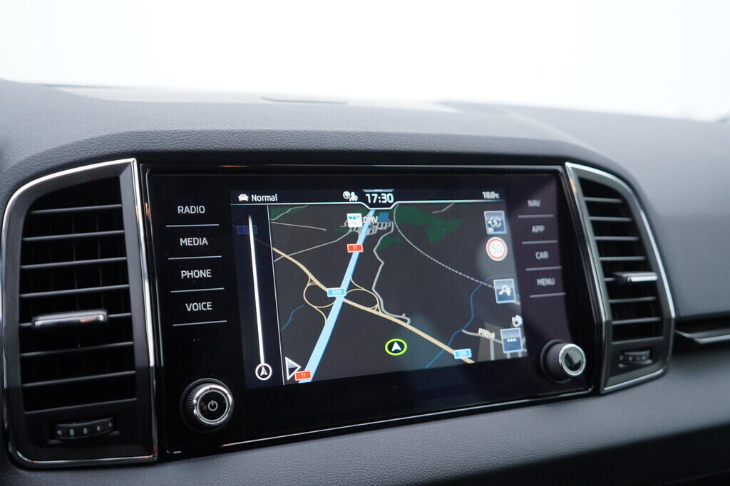 OV190V10416_31.webp_KAROQ Selection 1.5 TSI 110 kW automat, DPH