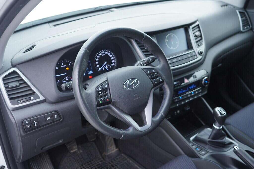 OV190V10417_21.webp_TUCSON Trikolor 1.7 CRDi 85 kW manuál