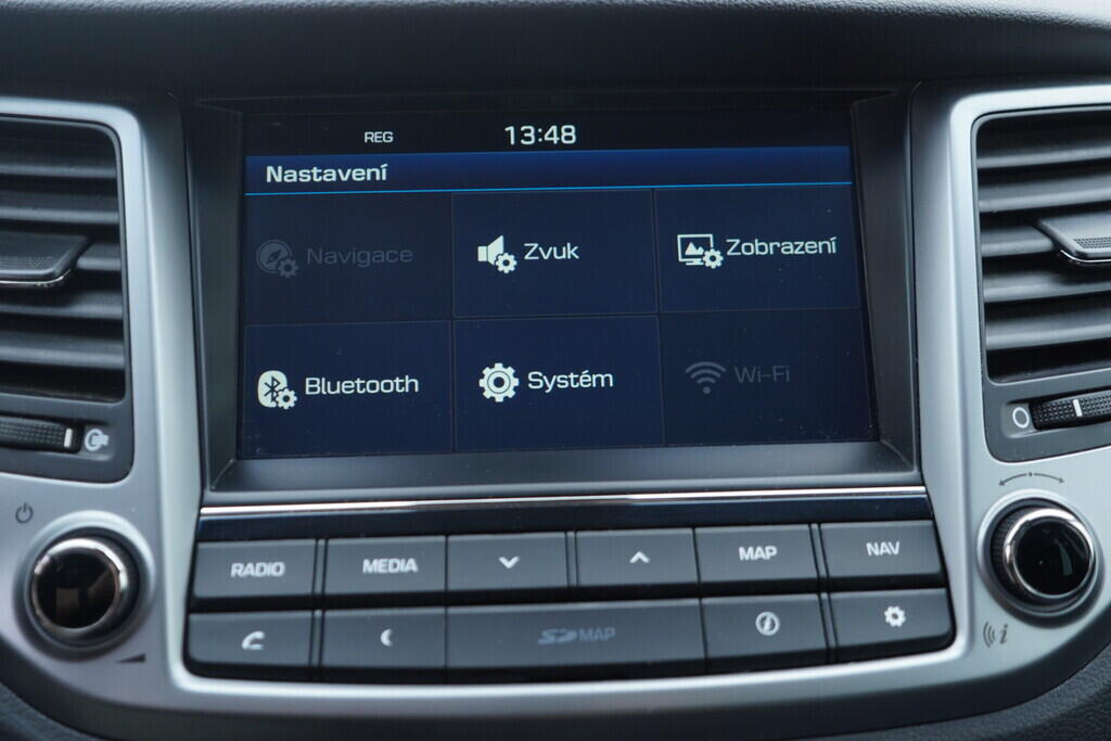 OV190V10417_28.webp_TUCSON Trikolor 1.7 CRDi 85 kW manuál