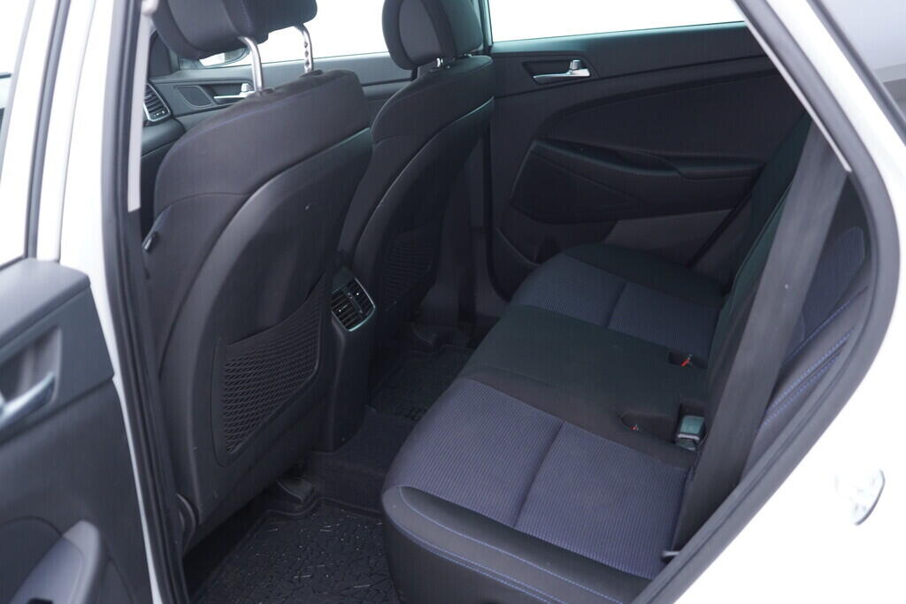 OV190V10417_34.webp_TUCSON Trikolor 1.7 CRDi 85 kW manuál