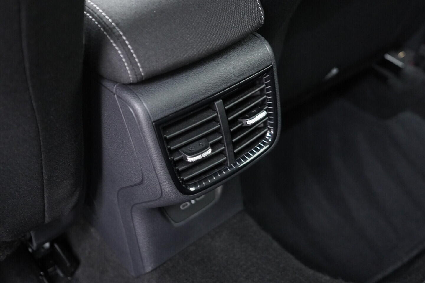 OV190V10421_34.webp_FABIA Top Selection 1.0 TSI 85 kW automat, DPH