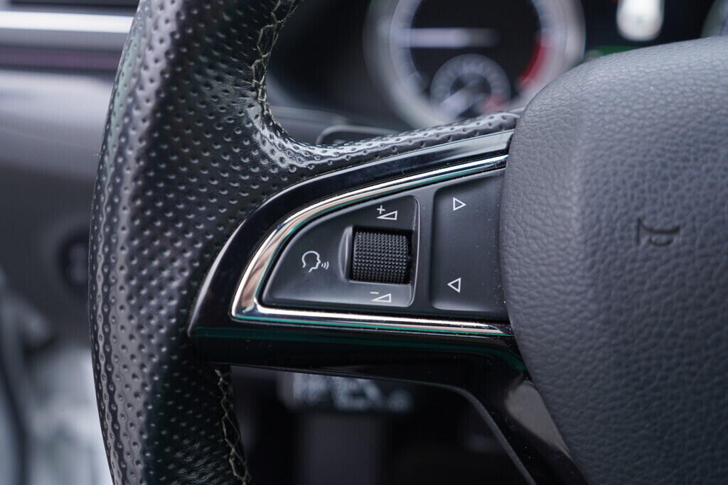 OV190V10426_26.webp_SUPERB SportLine 2.0 TDI 140 kW automat