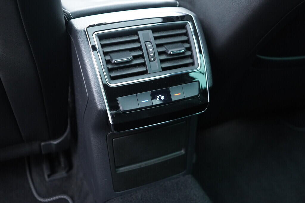 OV190V10426_39.webp_SUPERB SportLine 2.0 TDI 140 kW automat