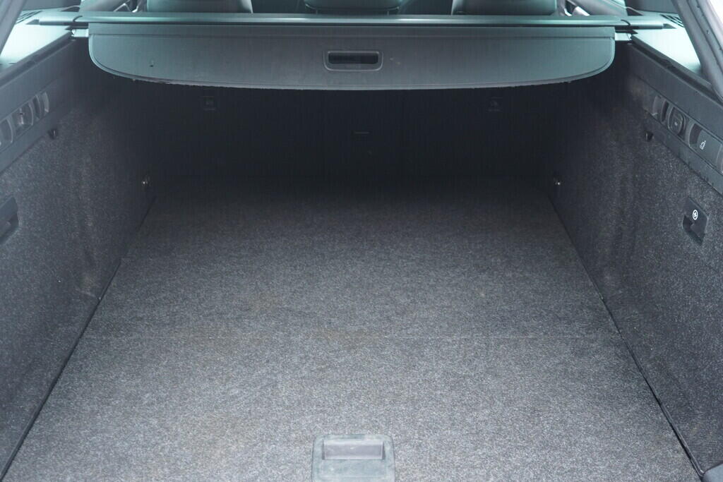 OV190V10426_40.webp_SUPERB SportLine 2.0 TDI 140 kW automat