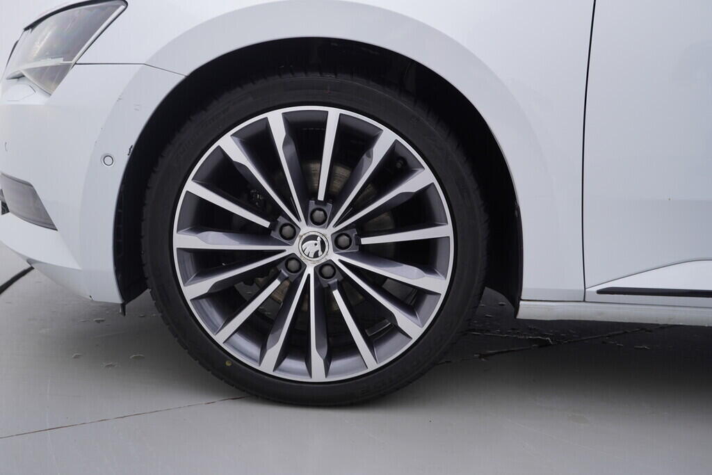 OV190V10426_43.webp_SUPERB SportLine 2.0 TDI 140 kW automat