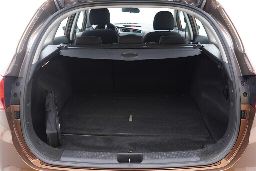 OV190V10427_32.webp_CEED  1.4 GDI 73 kW manuál