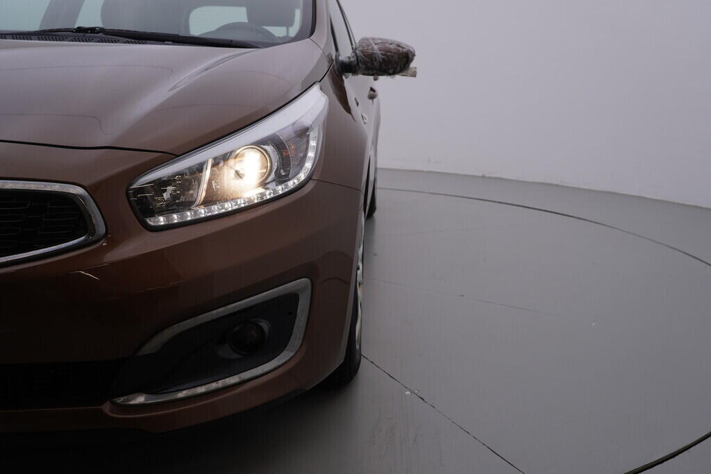 OV190V10427_34.webp_CEED  1.4 GDI 73 kW manuál