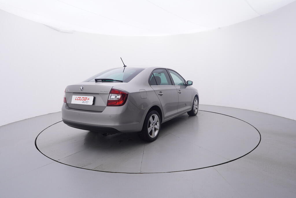 OV190V10428_14.webp_RAPID Style 1.0 TSI 70 kW manuál