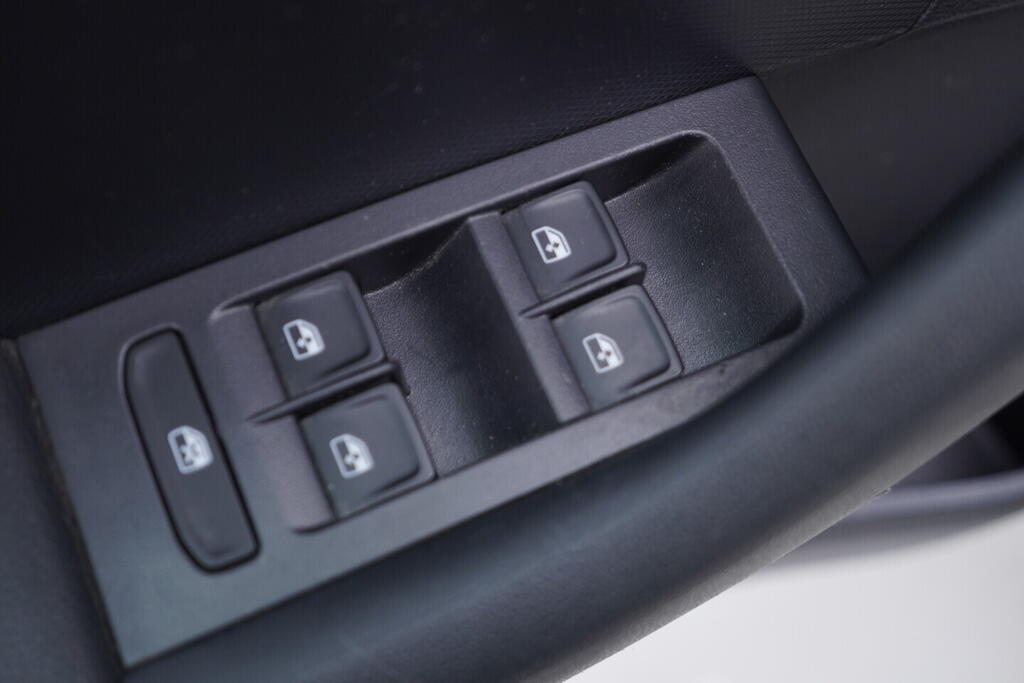 OV190V10428_20.webp_RAPID Style 1.0 TSI 70 kW manuál