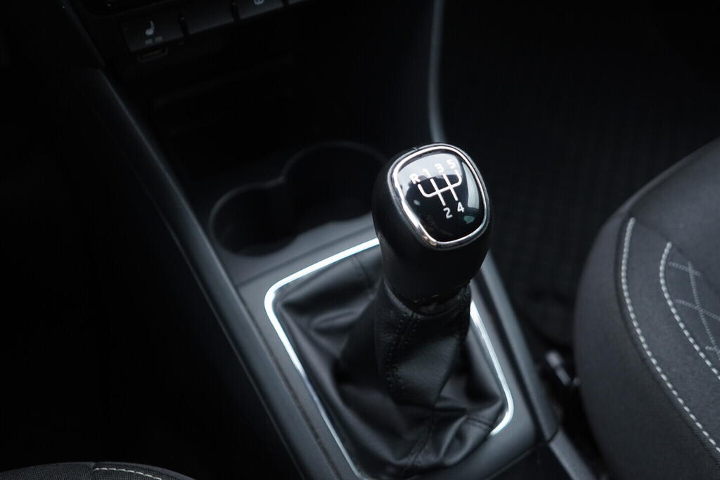 OV190V10428_33.webp_RAPID Style 1.0 TSI 70 kW manuál