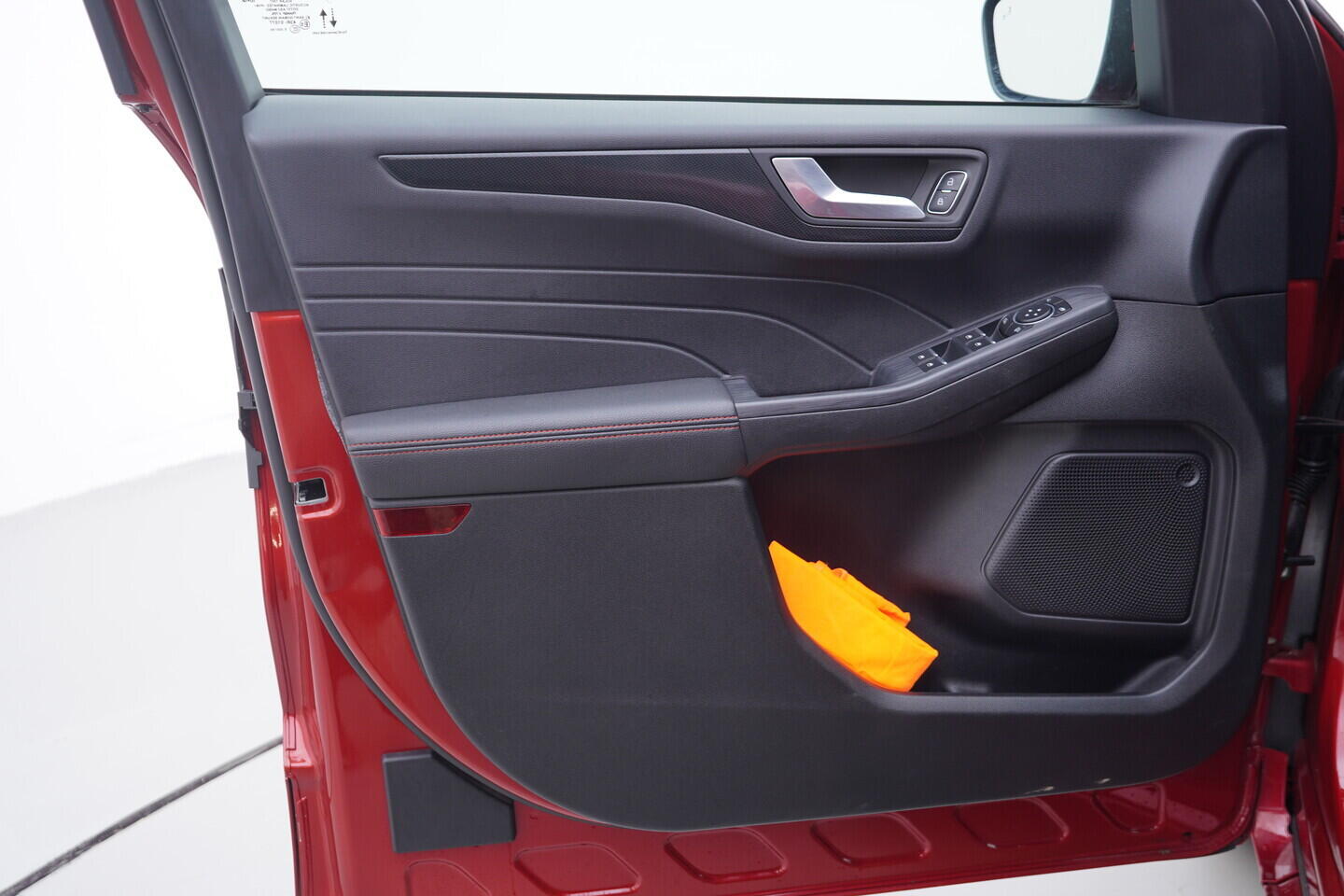 OV190V10429_19.webp_KUGA ST-line X 2.0 EcoBlue 140 kW automat