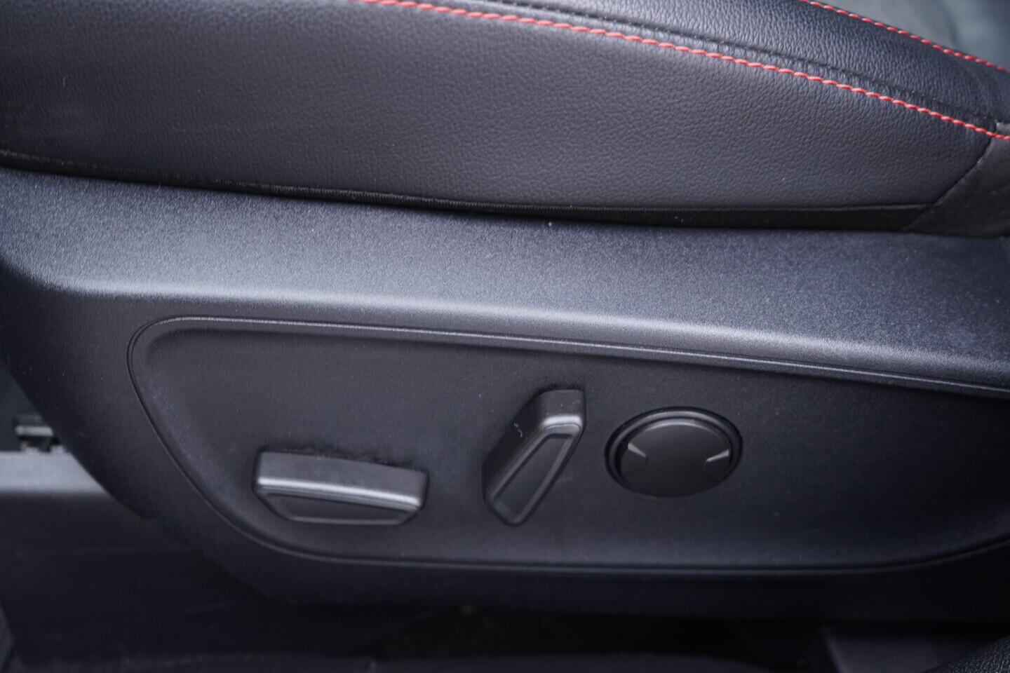 OV190V10429_21.webp_KUGA ST-line X 2.0 EcoBlue 140 kW automat