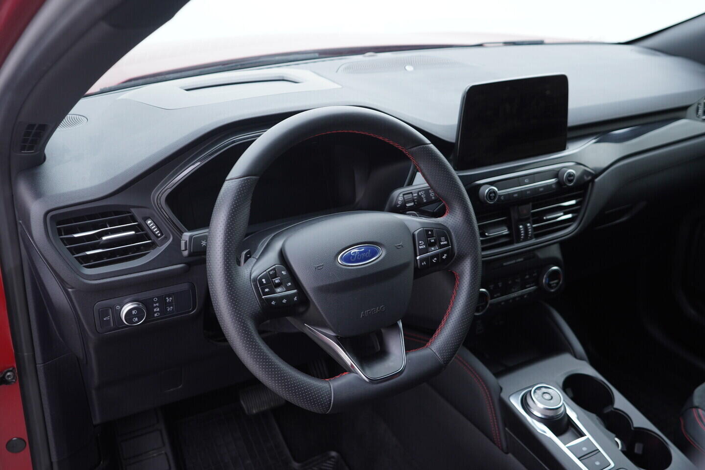 OV190V10429_22.webp_KUGA ST-line X 2.0 EcoBlue 140 kW automat