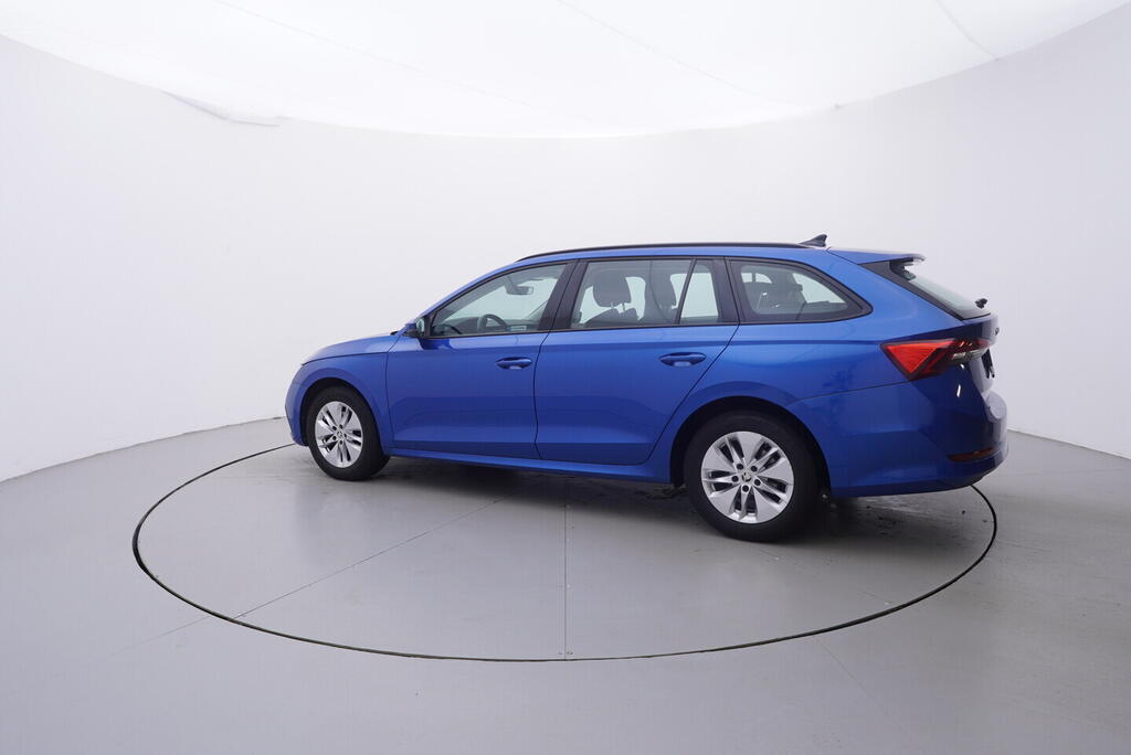 OV190V10433_12.webp_OCTAVIA Ambition 2.0 TDI 85 kW manuál, DPH