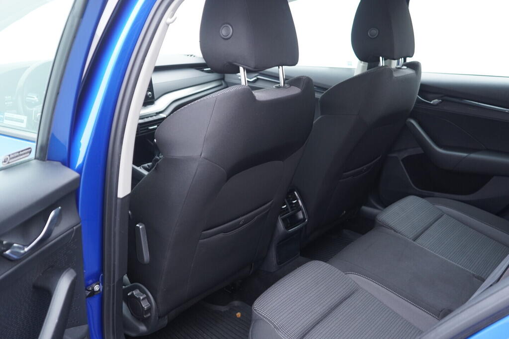 OV190V10433_33.webp_OCTAVIA Ambition 2.0 TDI 85 kW manuál, DPH