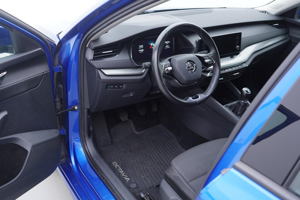 OV190V10434_18.webp_OCTAVIA Ambition 2.0 TDI 85 kW manuál, DPH