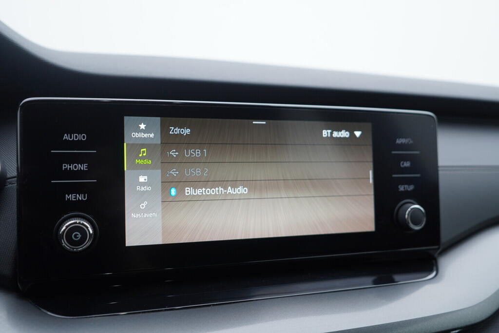 OV190V10434_28.webp_OCTAVIA Ambition 2.0 TDI 85 kW manuál, DPH