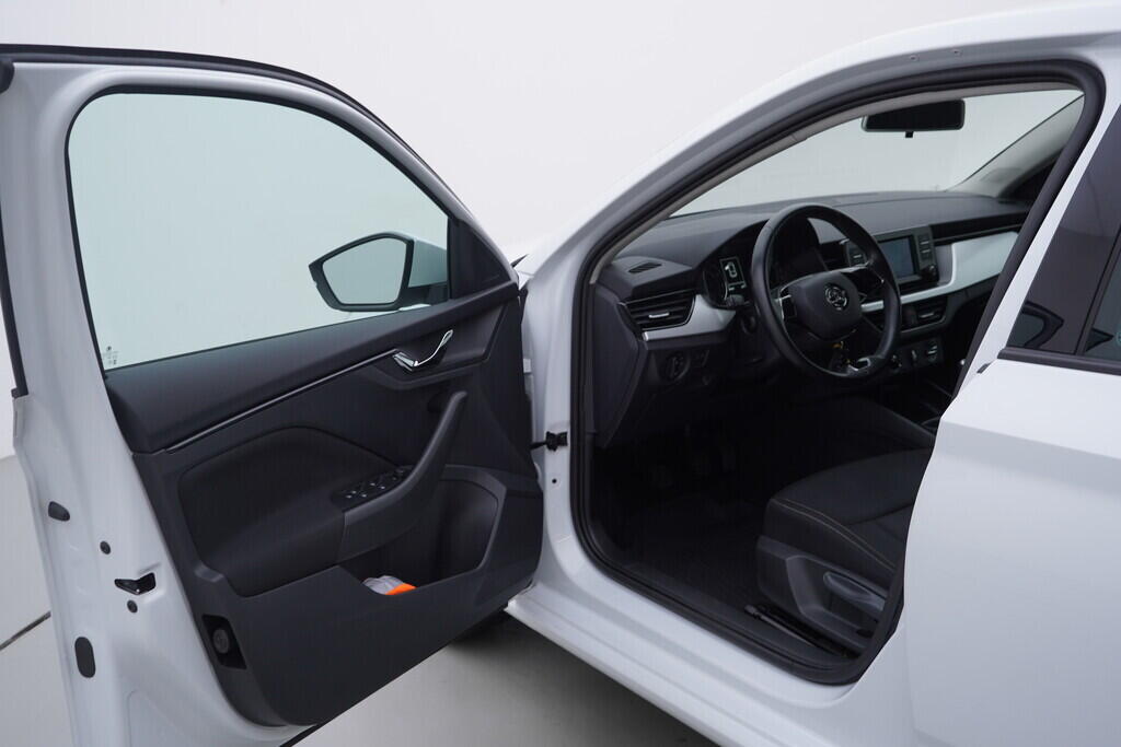 OV190V10436_18.webp_SCALA Ambition 1.0 TSI 81 kW manuál, DPH