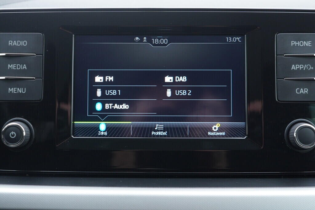 OV190V10436_29.webp_SCALA Ambition 1.0 TSI 81 kW manuál, DPH