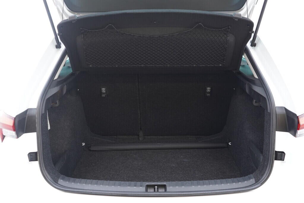 OV190V10436_35.webp_SCALA Ambition 1.0 TSI 81 kW manuál, DPH