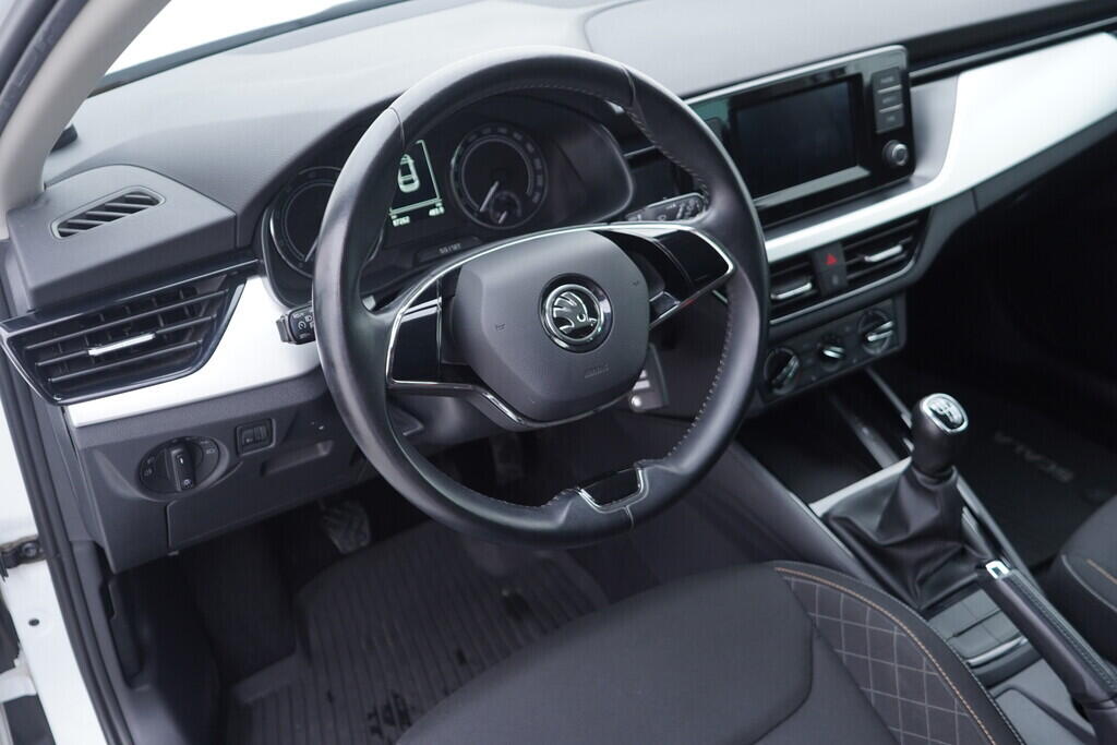 OV190V10438_21.webp_SCALA Ambition 1.0 TSI 81 kW manuál, DPH