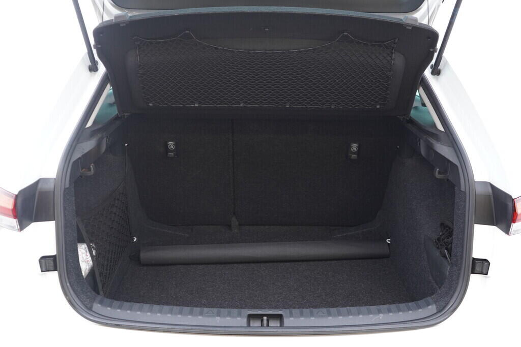 OV190V10438_35.webp_SCALA Ambition 1.0 TSI 81 kW manuál, DPH