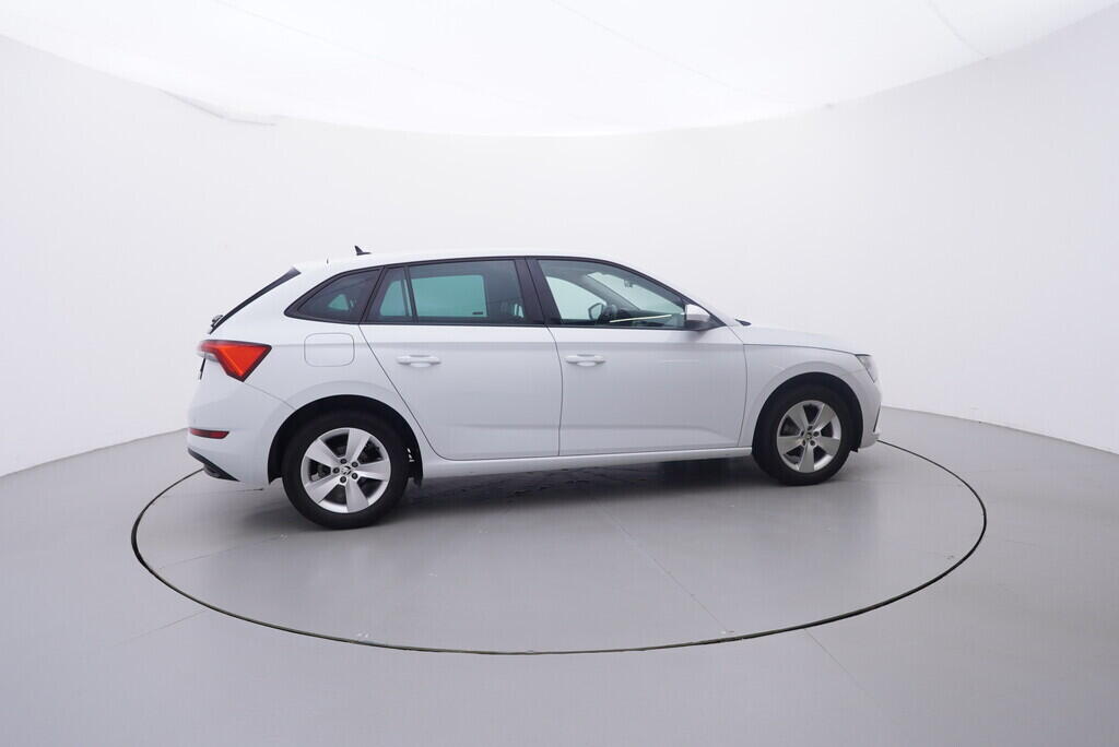 OV190V10441_15.webp_SCALA Ambition 1.0 TSI 81 kW manuál, DPH