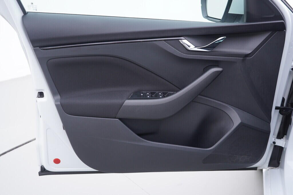 OV190V10441_19.webp_SCALA Ambition 1.0 TSI 81 kW manuál, DPH