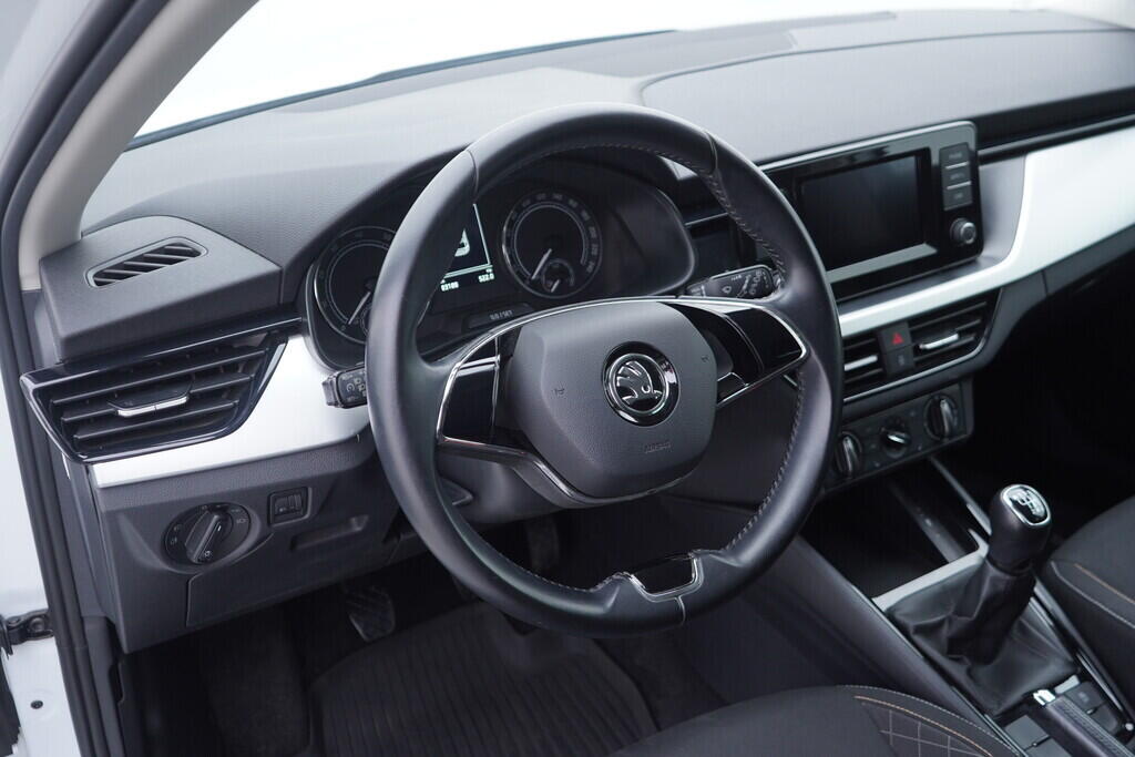 OV190V10441_21.webp_SCALA Ambition 1.0 TSI 81 kW manuál, DPH