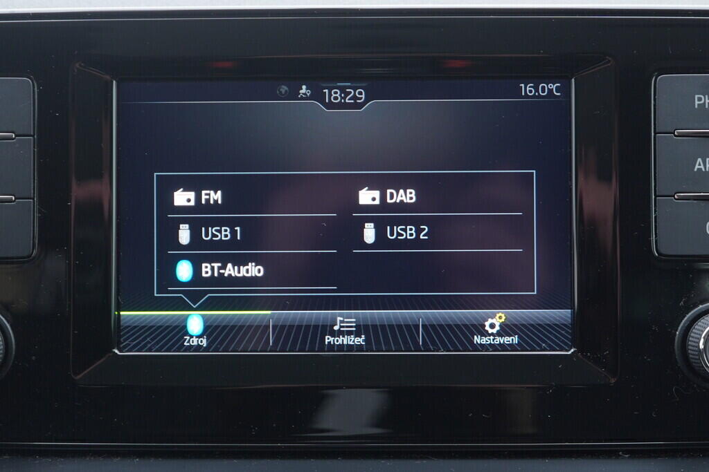 OV190V10441_29.webp_SCALA Ambition 1.0 TSI 81 kW manuál, DPH