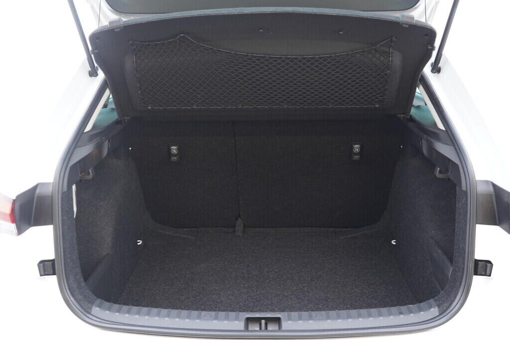 OV190V10441_35.webp_SCALA Ambition 1.0 TSI 81 kW manuál, DPH