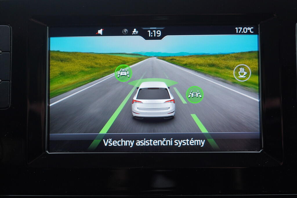 OV190V10443_28.webp_SCALA Ambition 1.0 TSI 81 kW manuál, DPH